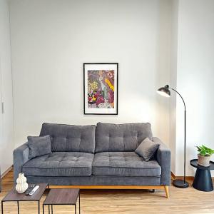 Park View 1BR, 250m from Petralona Metro
