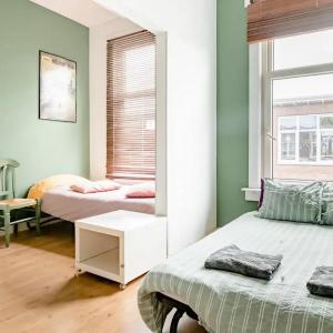 Cozy private room in shared apartment, close to beach and city center