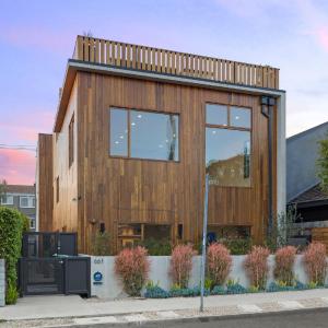 Cedar Loft Villa