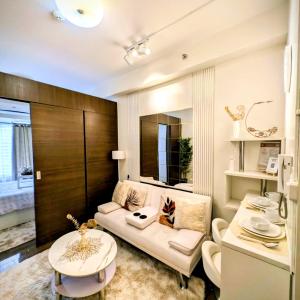 Sun and Moon cozywhite Air Residences Makati