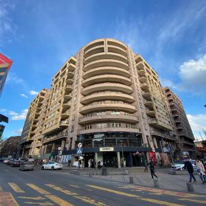 Northern Avenue, 2 bedrooms Beautiful, New Renovated apartment HH35