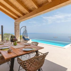3 Bedroom Nice Home In Blato