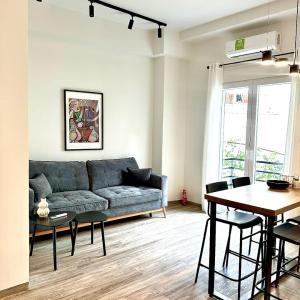 Private Urban 1BR, 250m from Petralona Metro