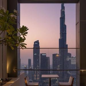 Glow Sky Suite Trendy 1BR- Dubai Mall Access by Maxx Value Homes