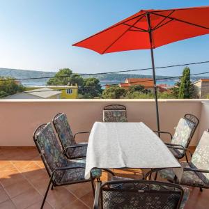 Awesome Apartment In Barbat-Rab