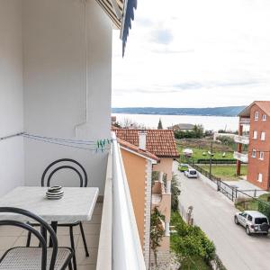 Amazing Apartment In Kastel Stafilic