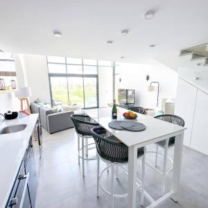 Beachfront Spacious Somabay Loft