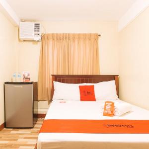 RedDoorz near PNR Espana Station