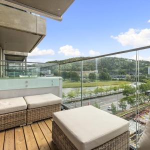 New 1 bedroom apt with balcony