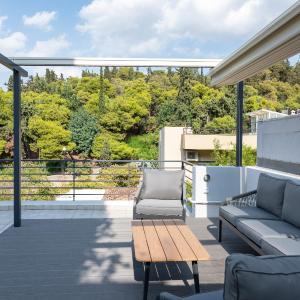 Ideal Maisonette next to Kallimarmaro Stadium