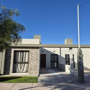 Alquilo casa Barrio Vista Oliva