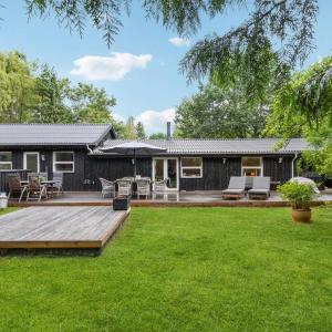 3 Bedroom Pet Friendly Home In Græsted