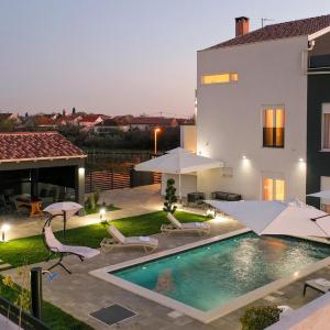 Villa D-Palace