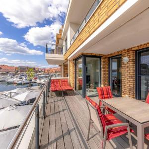 Müritzoase - Apartment mit Infrarot-Kabine & Müritzblick in der Hafenresidenz