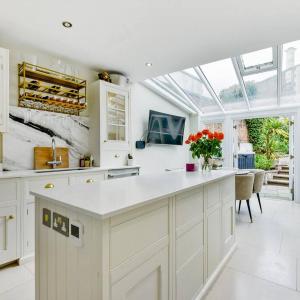 Chic 3-Bed Townhouse,2 Mins to Windsor's Long Walk