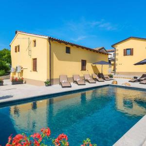 Casa Olika