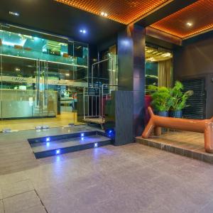 Deco Lux Hotel