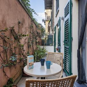 Prione Apartment with Patio by Wonderful Italy
