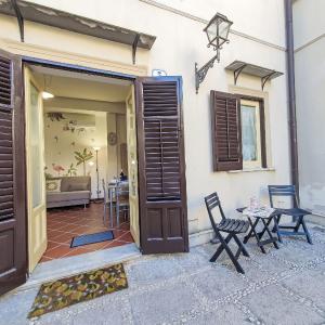 Holiday Home Maya's Home Palermo by Interhome