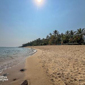 Casa com piscina a 600m da Praia da Feiticeira