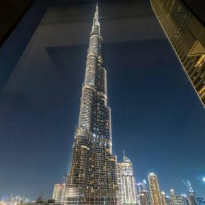 Family 3BR Flat Free Parking, Gym, Pool & Burj Views