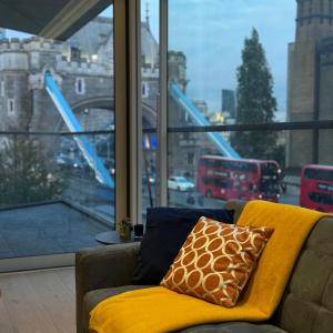 Spacious 3 bedroom 3 bathroom apartment near Tower Bridge