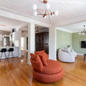 Historic 2BR Gem in Downtown Sisli AC in All Rooms
