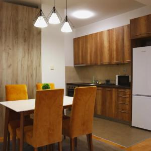 S Apartment
