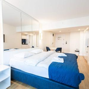 Cozy studio Apt with Sea Views - By Wehost