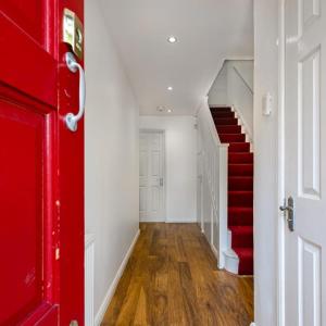 London Single Refurbished Bedroom