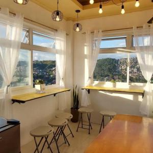 2 Bedroom Apartment in Heart of Baguio with Parking, Wifi