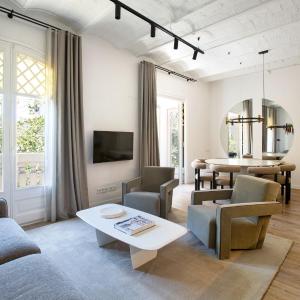 The Diagonal Suites by Sweett