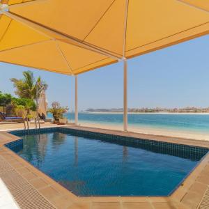 Private Pool & Direct Beach Access-4BDR Villa
