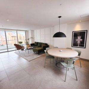 Penthouse in Heart of Laureles