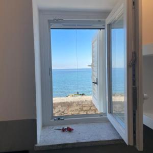 Una Finestra sul Mare