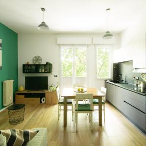 Rob's apartment