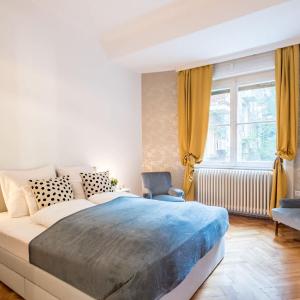 Central - Spacious - Classic Charm