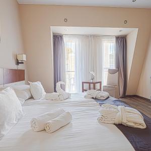 Holiday Beach Budapest Hotel