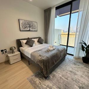 Sleek & Spacious 1br Jvc Pool View