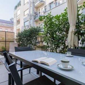 Prestige Apartment Via Roma by Wonderful Italy