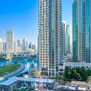 Luxury & Elegance in Downtown Fountain Views