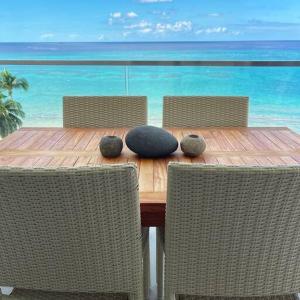 3-Bedroom Condo with ocean view
