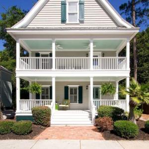 Bluffton Breeze-3BR Heart of Old Town Village Home