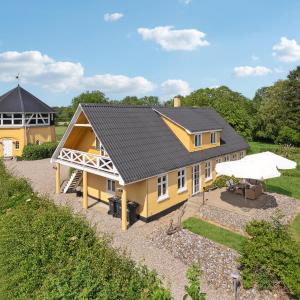 4 Bedroom Nice Home In Nyborg