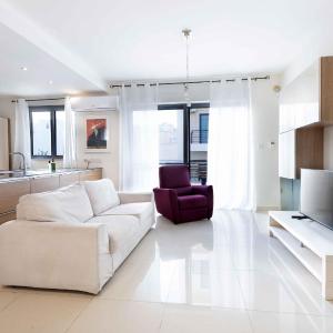 Modern & Spacious 3 Bedroom Apartment - Close to Sliema Promenade