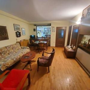 Entire G floor in an urban quarter-freelance FNDLY