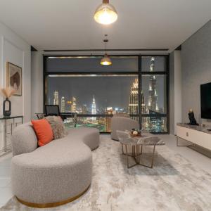 Skyline Burj Facing Suite