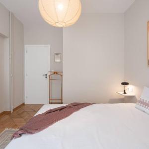 Metro Living 1-BR Modern Haven