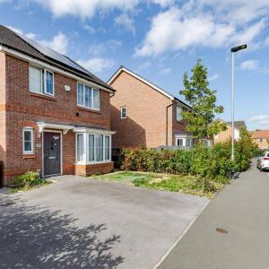 Sunset View-Luxury 2-Bed House Near Birmingham