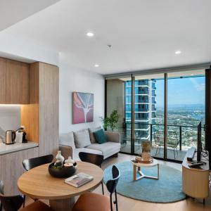 The Horizon - Brand NEW Casino 43F Luxury 2BR unit in Broadbeach with Pool Gym Netflix